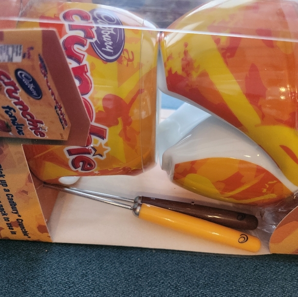 Cadbury Crunchie Ceramic Twin Fondue Set- Brand New! - Picture 2 of 4